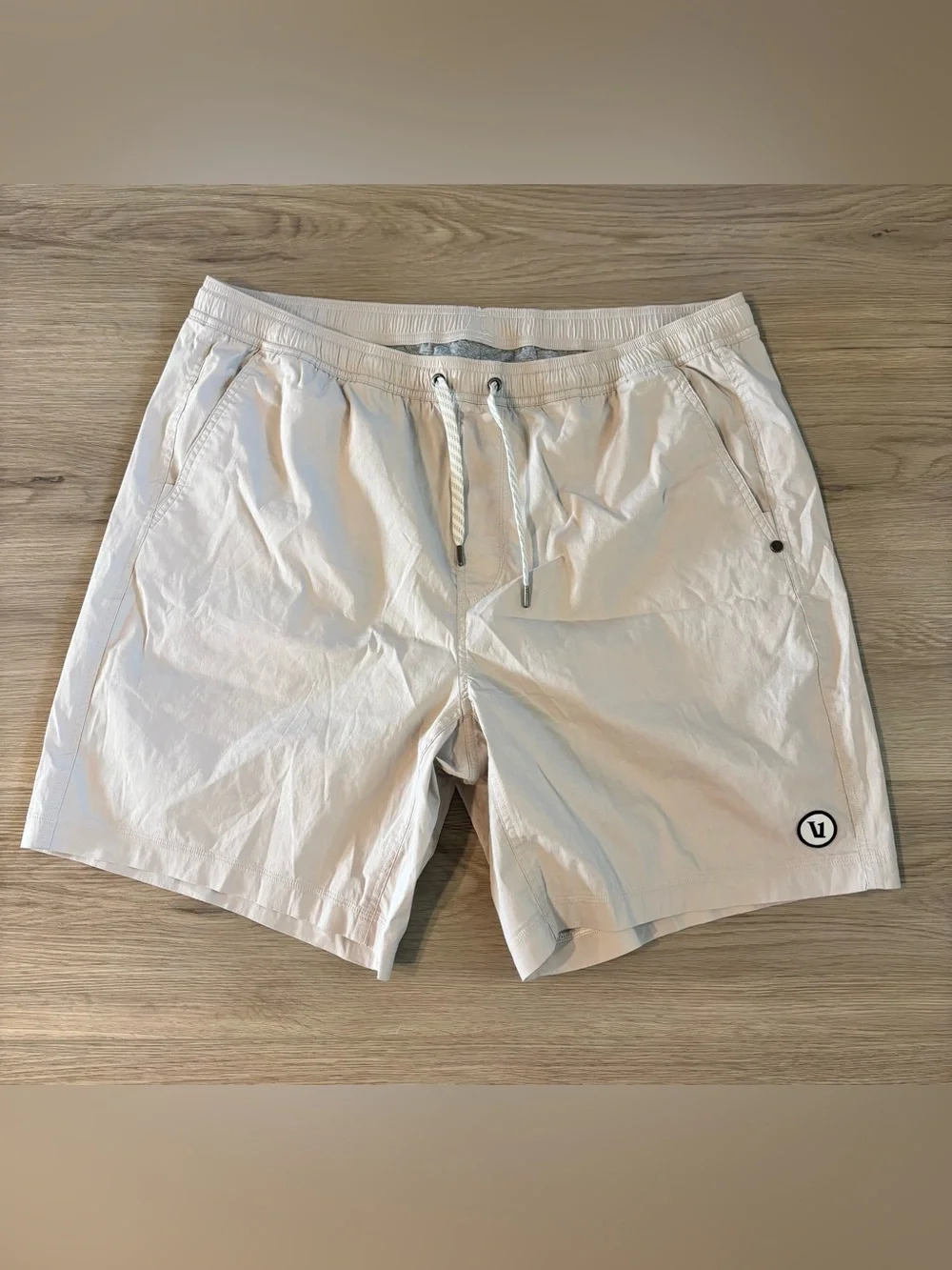 Vuori Mens Kore Short Light Beige Shorts - Drawstring Waist MSRP $78